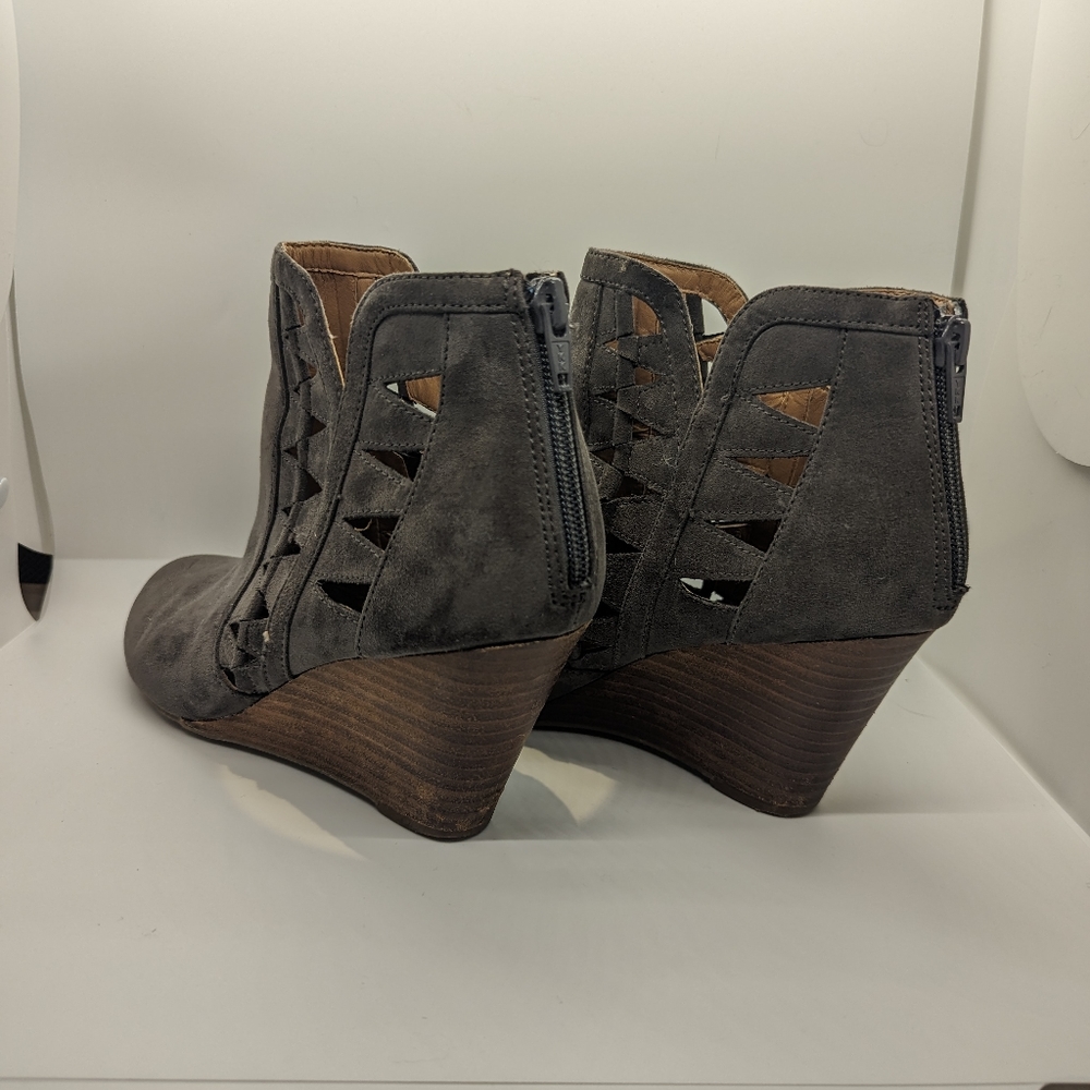 Report grey suede bootie